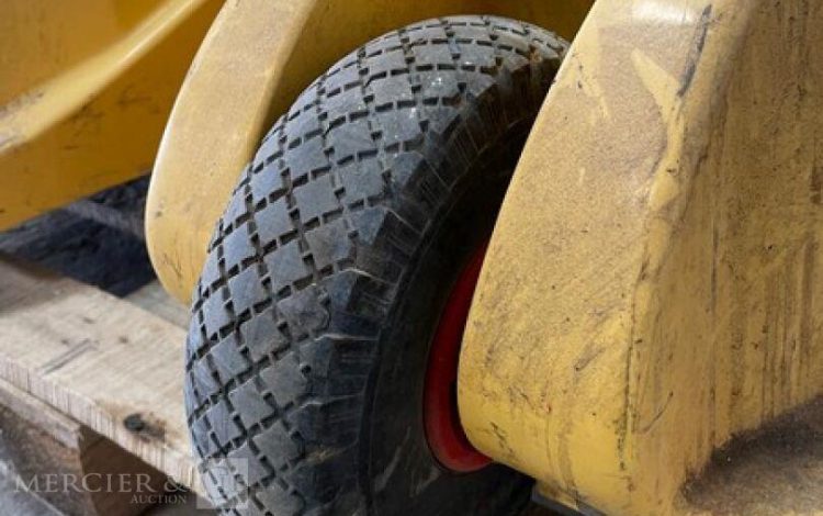 TEMPO KR11 01 C 19  FEU010047