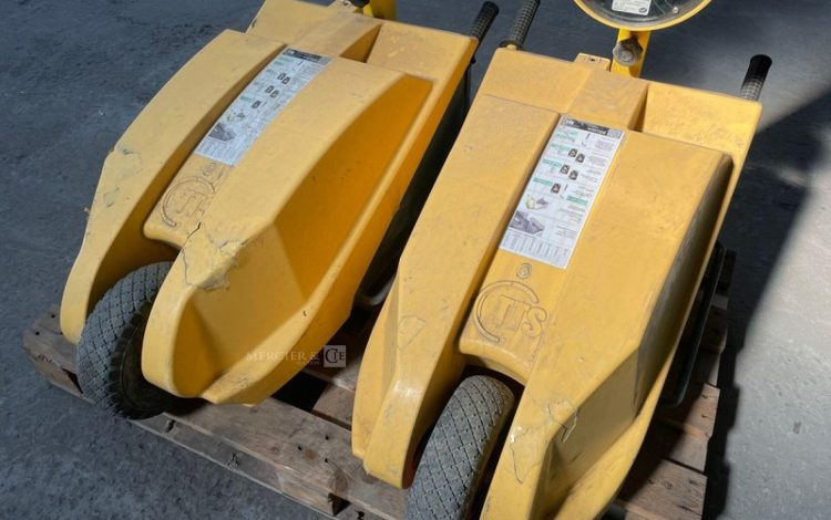 TEMPO KR11 01 C 18  FEU010009