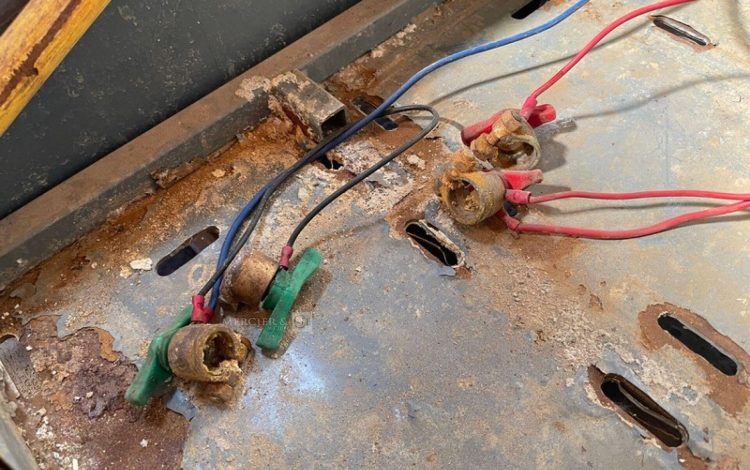 TEMPO KR11 01 C 18  FEU010009