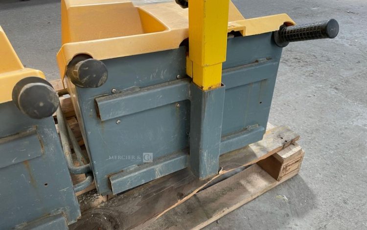 TEMPO KR11 01 C 18  FEU010009