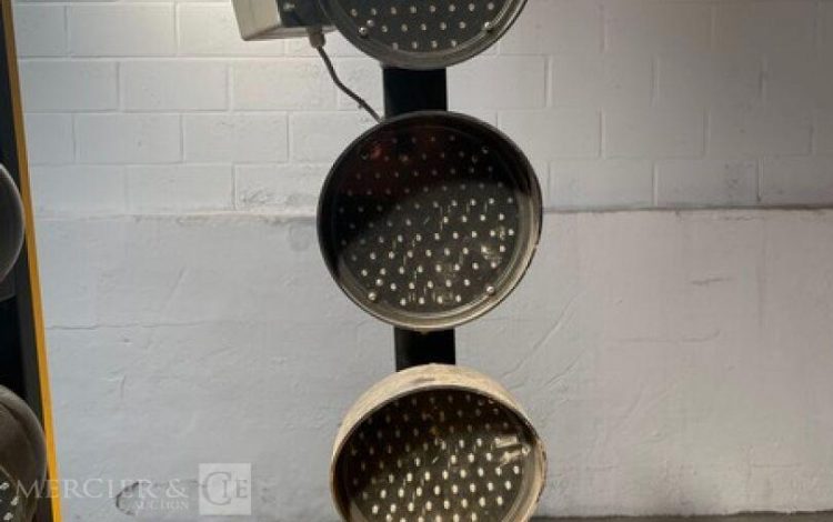 TEMPO KR11 01 C 18  FEU010009