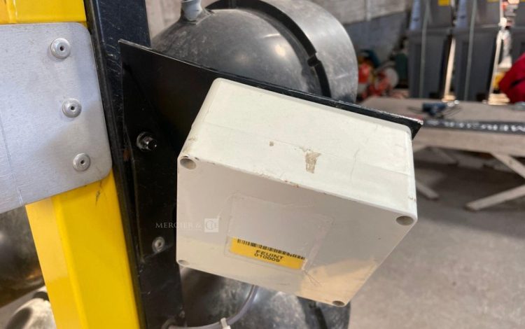 TEMPO KR11 01 C 18  FEU010009