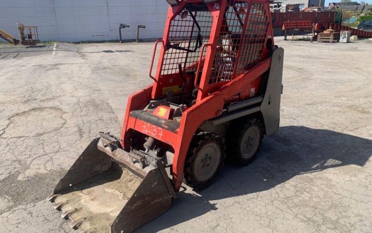 BOBCAT S70  7237