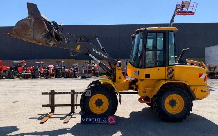 VOLVO L35G  KUB010009