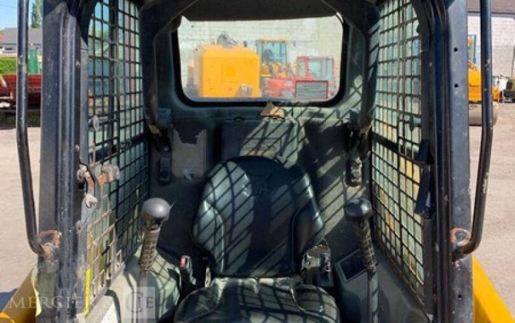 BOBCAT S450  BOB010247