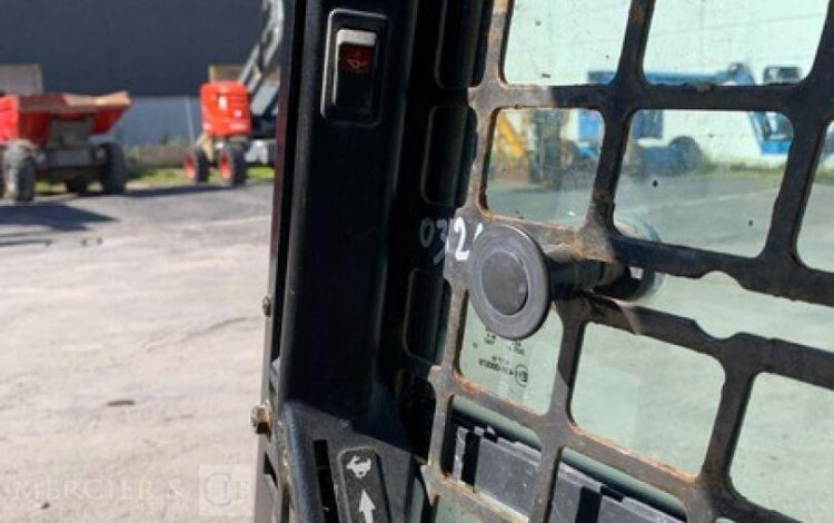 BOBCAT S450  BOB010247