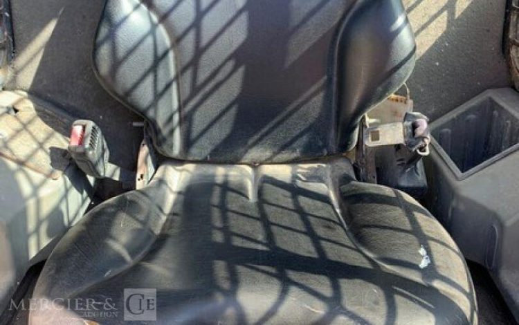 BOBCAT S450  BOB010247