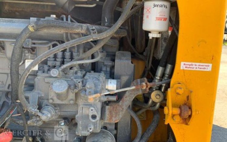 BOBCAT S450  BOB010247