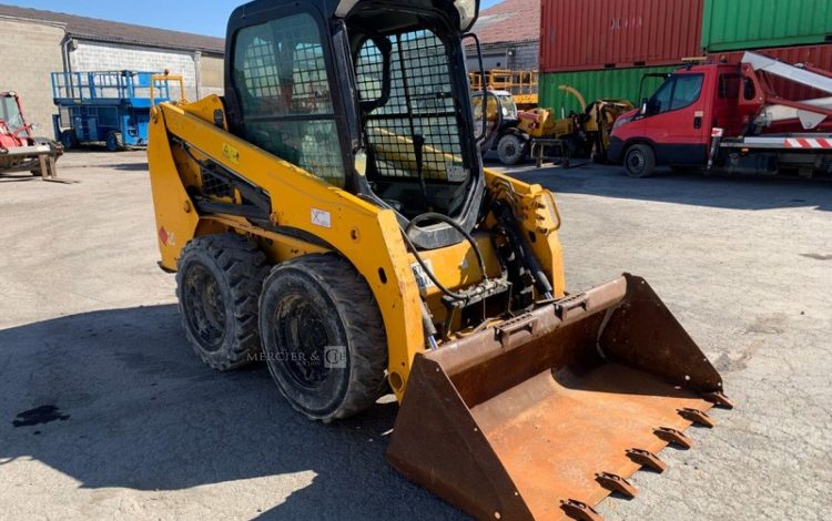 BOBCAT S450  BOB010247