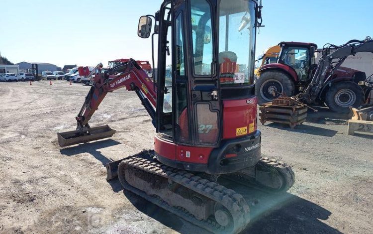 YANMAR MINI PELLE VIO27-6 SUR CHENILLES – 2,7 TONNES DIESEL – 2735 HEURES – ANNEE 2022 ROUGE 19767