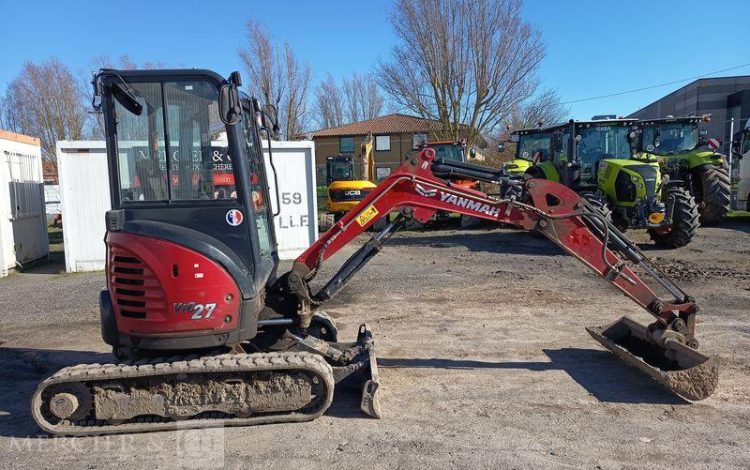 YANMAR MINI PELLE VIO27-6 SUR CHENILLES – 2,7 TONNES DIESEL – 2735 HEURES – ANNEE 2022 ROUGE 19767