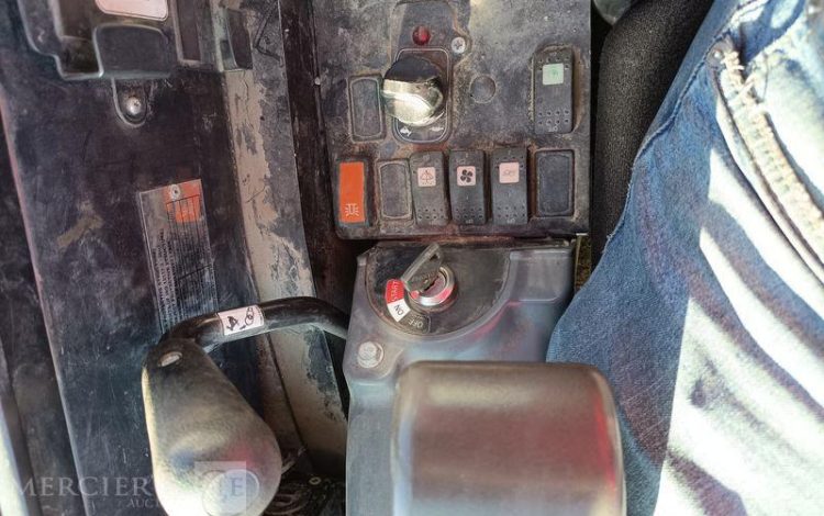 YANMAR MINI PELLE VIO27-6 SUR CHENILLES – 2,7 TONNES DIESEL – 2735 HEURES – ANNEE 2022 ROUGE 19767