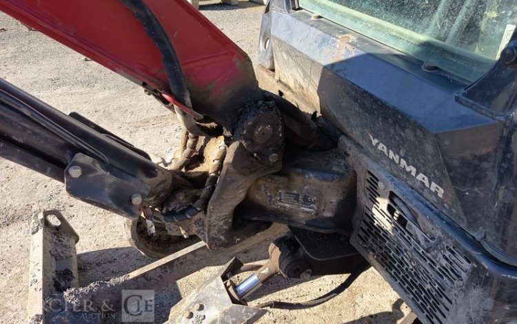YANMAR MINI PELLE VIO27-6 SUR CHENILLES – 2,7 TONNES DIESEL – 2735 HEURES – ANNEE 2022 ROUGE 19767