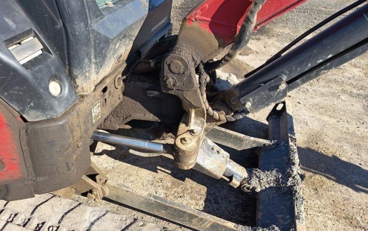 YANMAR MINI PELLE VIO27-6 SUR CHENILLES – 2,7 TONNES DIESEL – 2735 HEURES – ANNEE 2022 ROUGE 19767