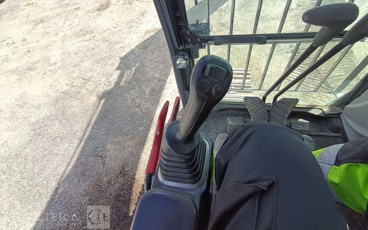 KOBELCO PELLE SUR CHENILLES  SK350NLC-11 – 38 TONNES – DIESEL – 1760 HEURES – ANNEE 2022  25180