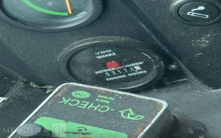 DEUTZ MOISSONEUSE BATTEUSE F8L513 TOP LINER 4080HTS – DIESEL – 3174 HEURES  4080HTS1