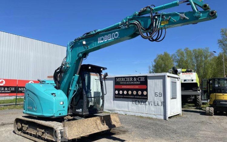 KOBELCO PELLE SUR CHENILLES  SK75SR-7 – 8,8 TONNES – DIESEL – 1061 HEURES – ANNEE 2024  51728