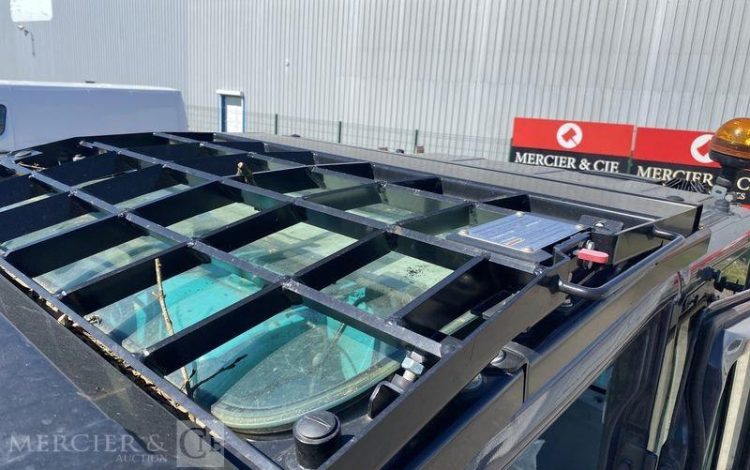 KOBELCO PELLE SUR CHENILLES  SK75SR-7 – 8,8 TONNES – DIESEL – 1061 HEURES – ANNEE 2024  51728