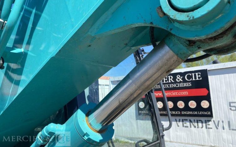 KOBELCO PELLE SUR CHENILLES  SK75SR-7 – 8,8 TONNES – DIESEL – 1061 HEURES – ANNEE 2024  51728