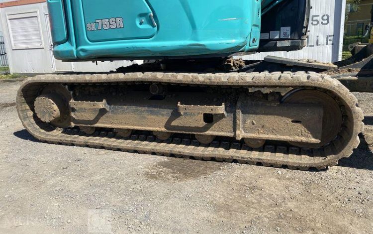 KOBELCO PELLE SUR CHENILLES  SK75SR-7 – 8,8 TONNES – DIESEL – 1061 HEURES – ANNEE 2024  51728