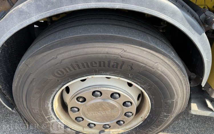 SCANIA CAMION EQUIPE D&rsquo;UNE NACELLE WUMAG WT 700 – 331000 KM -AN 2009- 331000 KM  AC-344-MB