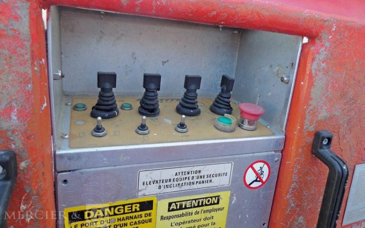 IVECO 35S11 AVEC NACELLE MULTITEL MX200 20M  AV-886-JG