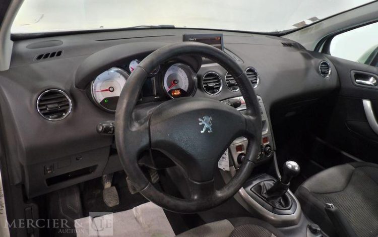 PEUGEOT 308 GENERATION-I 1.6 HDI 90CH NAVTEQ BLANC BL-558-HQ