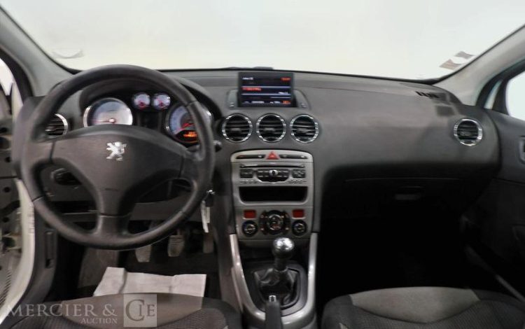 PEUGEOT 308 GENERATION-I 1.6 HDI 90CH NAVTEQ BLANC BL-558-HQ