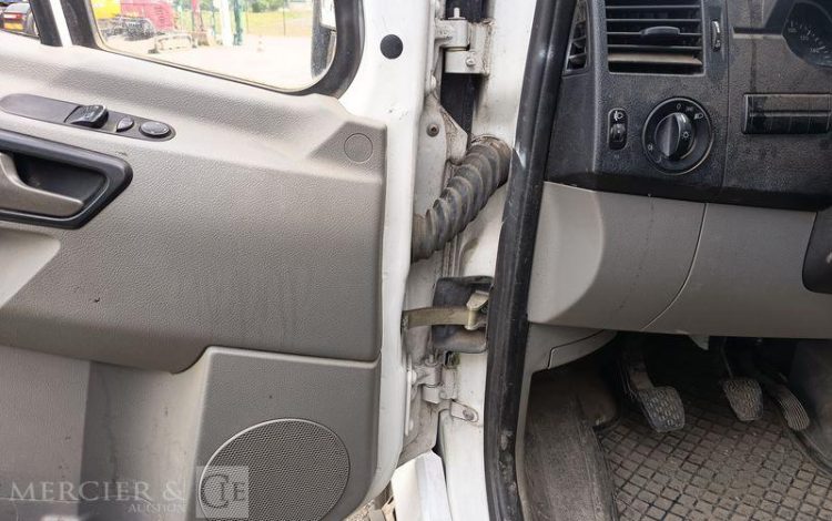 MERCEDES SPRINTER BENNE  BT-271-XE