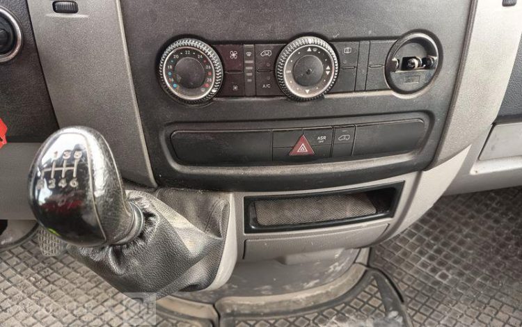 MERCEDES SPRINTER BENNE  BT-271-XE