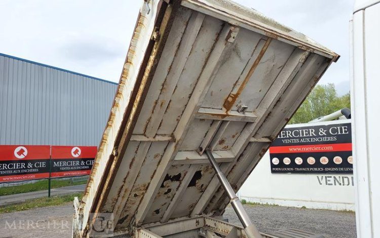 MERCEDES SPRINTER BENNE  BT-271-XE