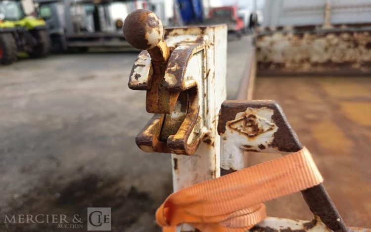 MERCEDES SPRINTER BENNE  BT-271-XE