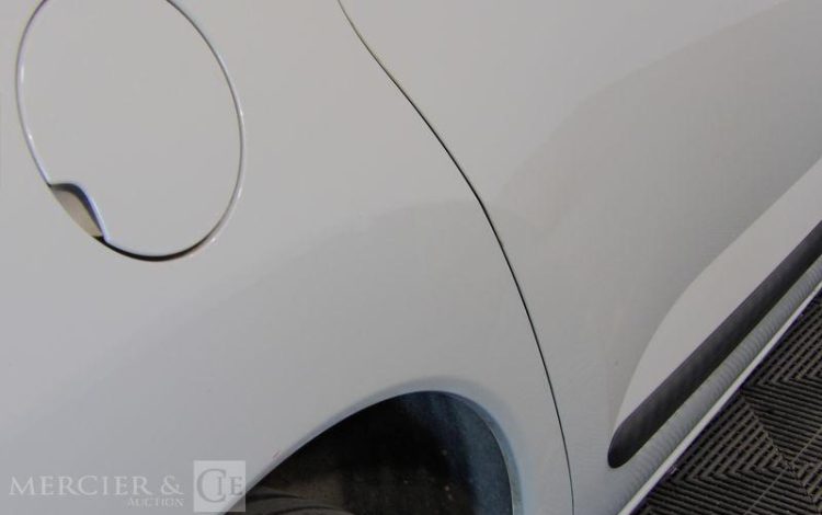 PEUGEOT 3008 GENERATION-I 1.6 HDI 110CH ALLURE BLANC BT-286-MR