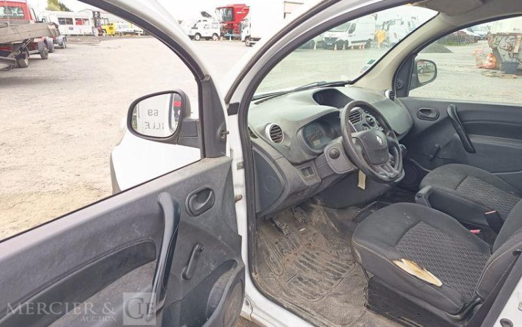 RENAULT KANGOO BLANC CW-435-RP