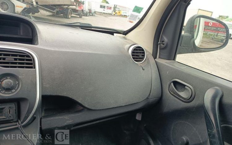 RENAULT KANGOO BLANC CW-435-RP