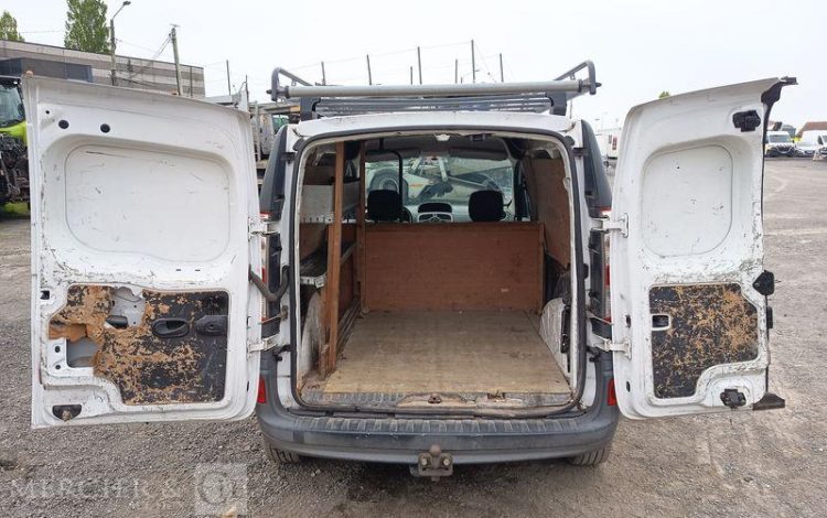 RENAULT KANGOO BLANC CW-435-RP