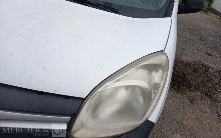 RENAULT KANGOO BLANC CW-435-RP