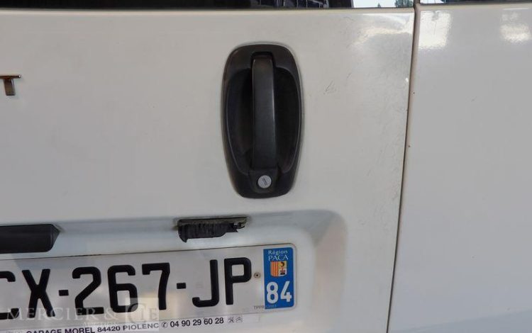 PEUGEOT BIPPER 1.4 HDI 70 PACK CD CLIM BLANC CX-267-JP