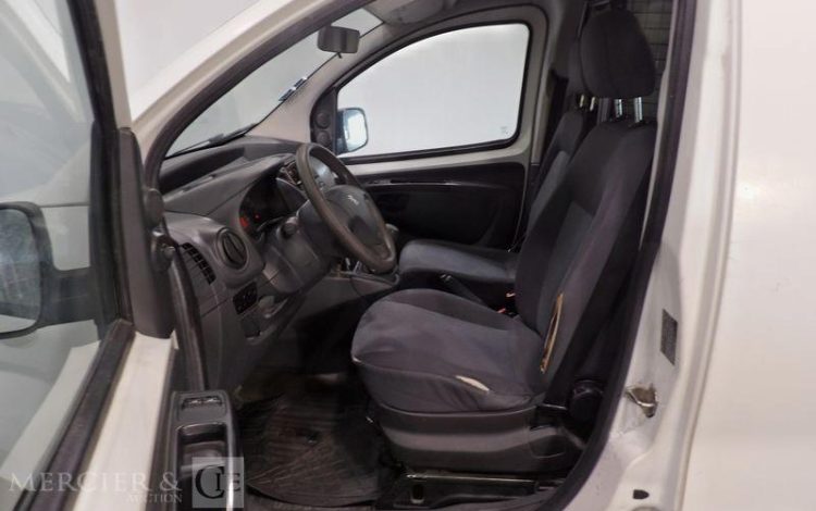 PEUGEOT BIPPER 1.4 HDI 70 PACK CD CLIM BLANC CX-267-JP