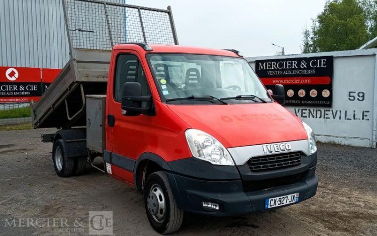 IVECO 35C13.6 BENNE SIMPLE CABINE COFFRE  CX-927-JX