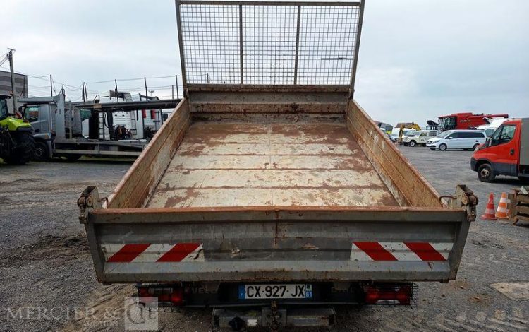 IVECO 35C13.6 BENNE SIMPLE CABINE COFFRE  CX-927-JX