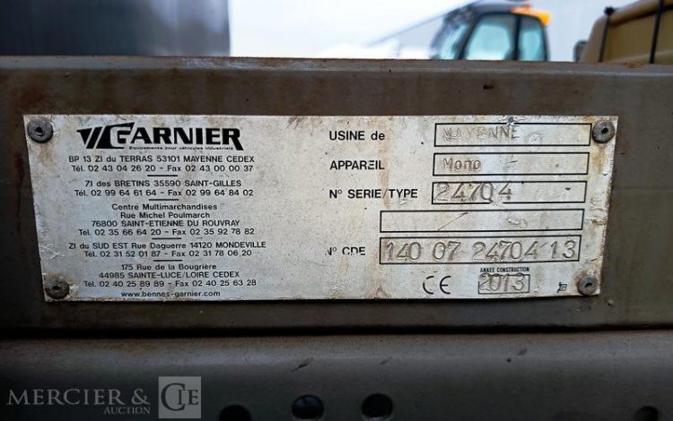 IVECO 35C13.6 BENNE SIMPLE CABINE COFFRE  CX-927-JX