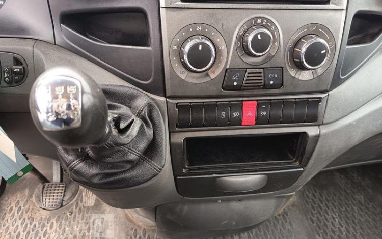 IVECO 35C13.6 BENNE SIMPLE CABINE COFFRE  CX-927-JX