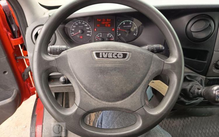 IVECO 35C13.6 BENNE SIMPLE CABINE COFFRE  CX-927-JX