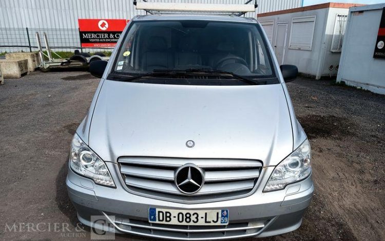 MERCEDES VITO GRIS DB-083-LJ
