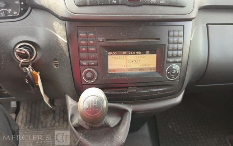 MERCEDES VITO GRIS DB-083-LJ
