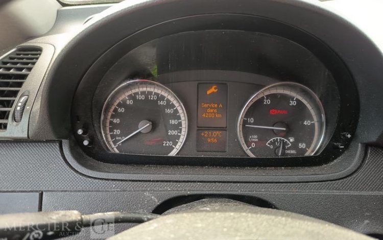 MERCEDES VITO GRIS DB-083-LJ
