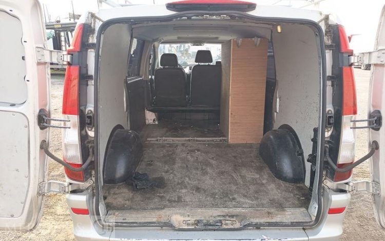 MERCEDES VITO GRIS DB-083-LJ
