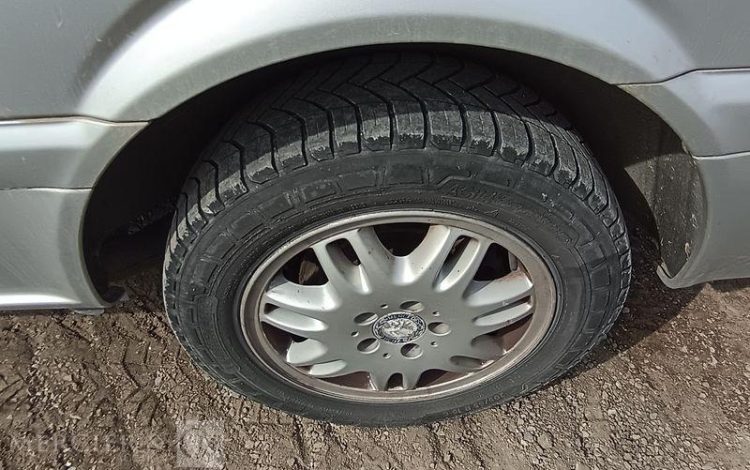 MERCEDES VITO GRIS DB-083-LJ