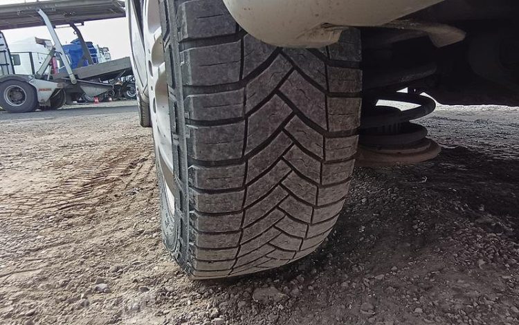 MERCEDES VITO GRIS DB-083-LJ